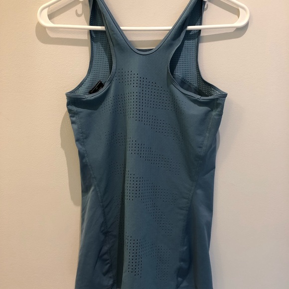 Nike Tank Top - Picture 2 of 4